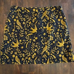Boden navy and gold bird patterned velvet skirt size 12R